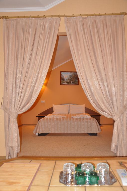 Focus Hotel Khust Room photo